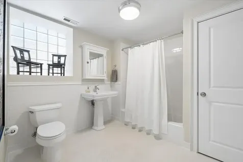 2148 West Giddings Street Chicago IL 60625