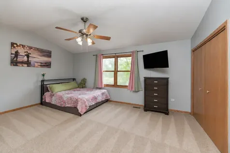 8810 West 84th Place Justice IL 60458