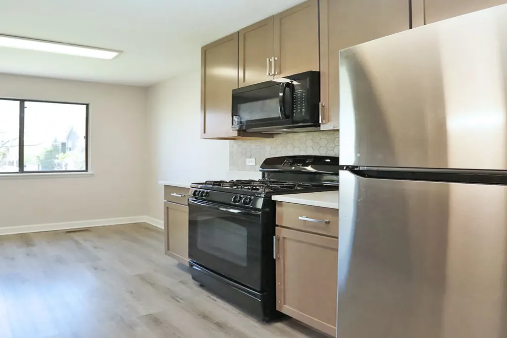 103 Burr Oak Lane Schaumburg IL 60193