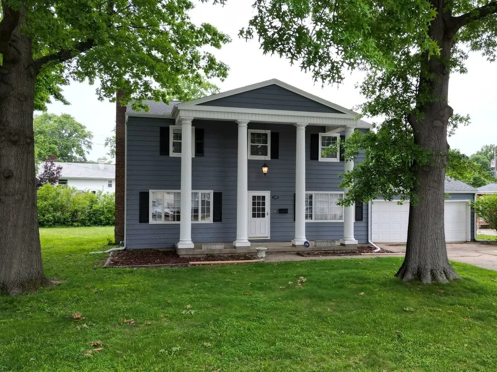 4103 North Newcastle Drive Decatur IL 62526