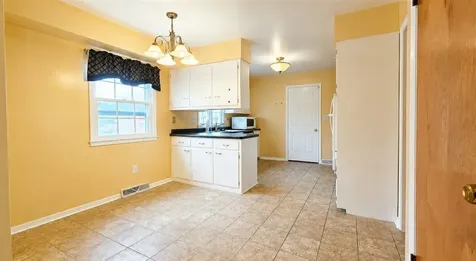 4103 North Newcastle Drive Decatur IL 62526