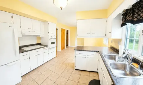 4103 North Newcastle Drive Decatur IL 62526
