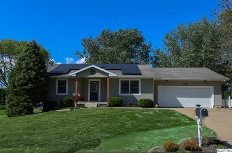 2901 Hayfield Lane Quincy IL 62301