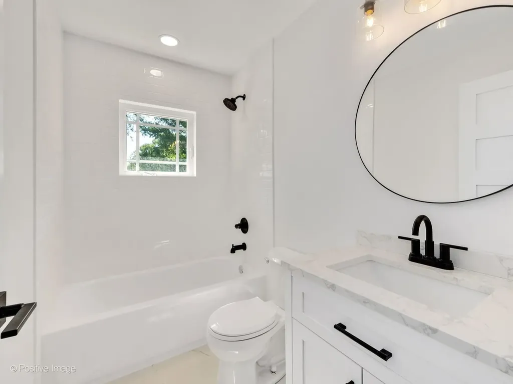 808 Delles Road Wheaton IL 60189