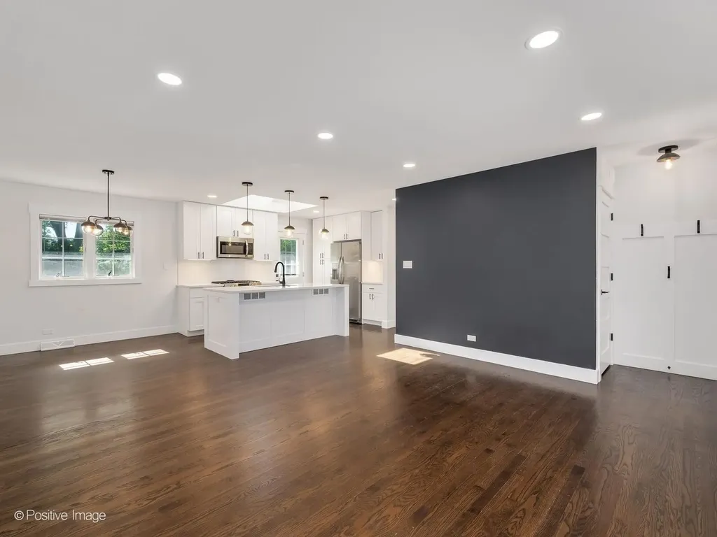 808 Delles Road Wheaton IL 60189