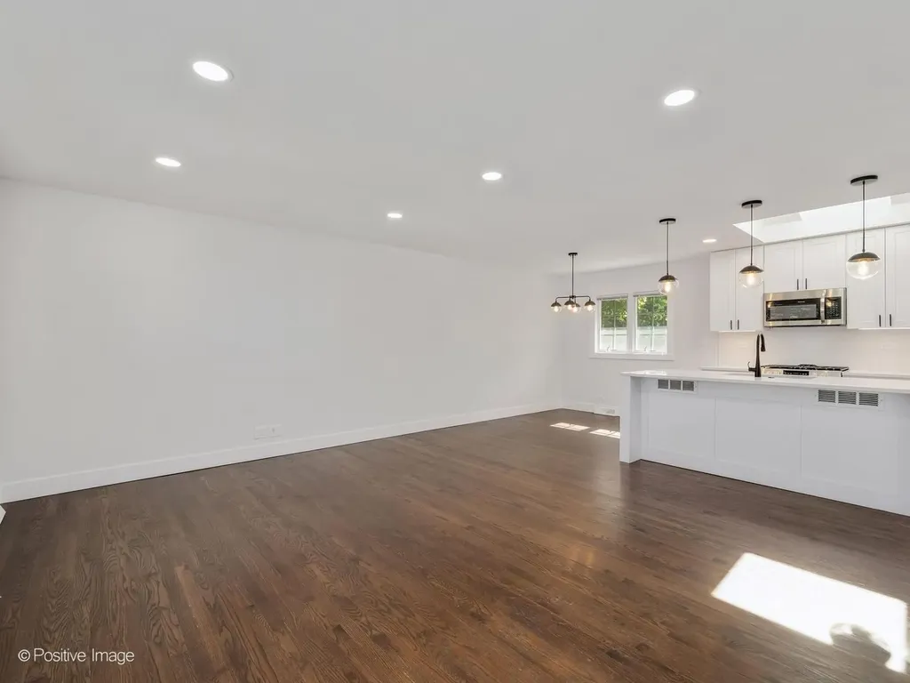 808 Delles Road Wheaton IL 60189