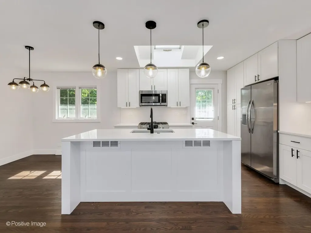 808 Delles Road Wheaton IL 60189