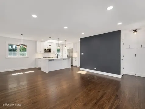 808 Delles Road Wheaton IL 60189