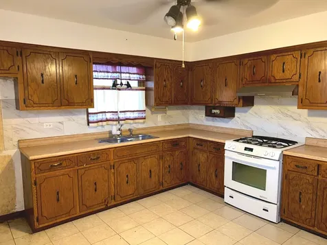 705 May Street Calumet City IL 60409