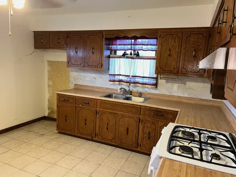 705 May Street Calumet City IL 60409
