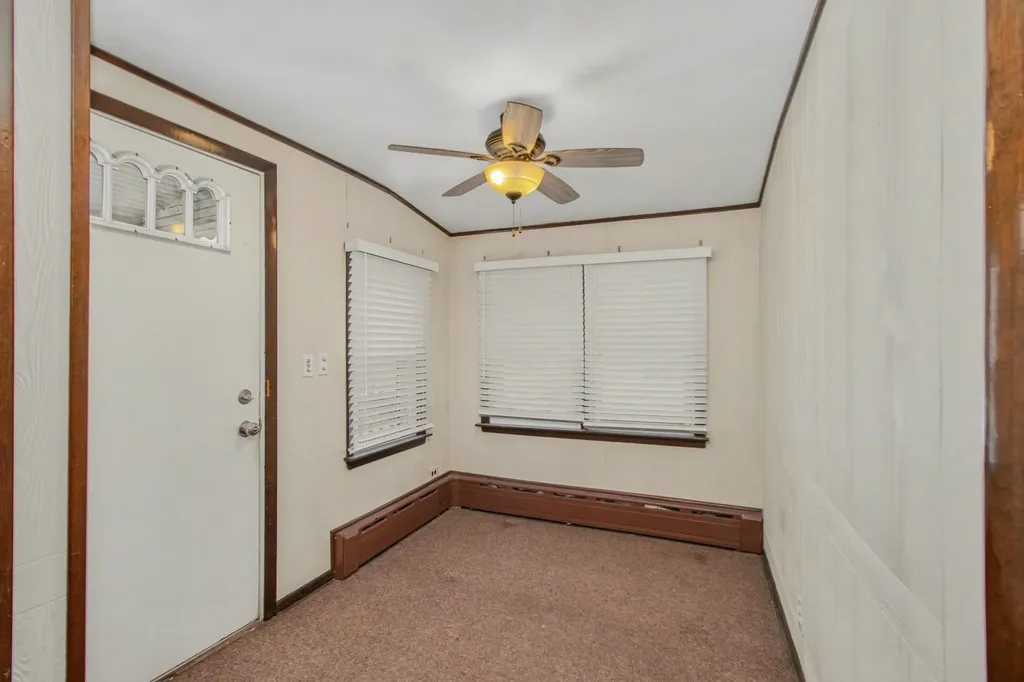 5335 North Moody Avenue Chicago IL 60630