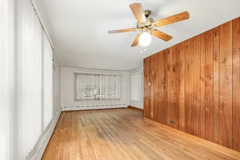 5335 North Moody Avenue Chicago IL 60630