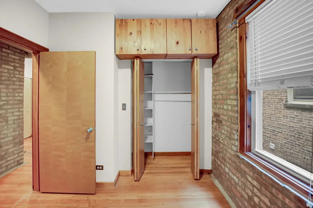 1659 West Pratt Boulevard Chicago IL 60626