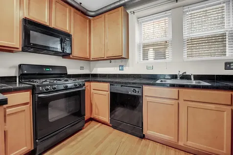 1659 West Pratt Boulevard Chicago IL 60626