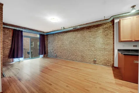 1659 West Pratt Boulevard Chicago IL 60626