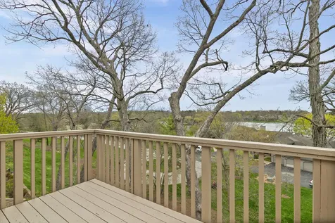 753 Shoreline Road Lake Barrington IL 60010