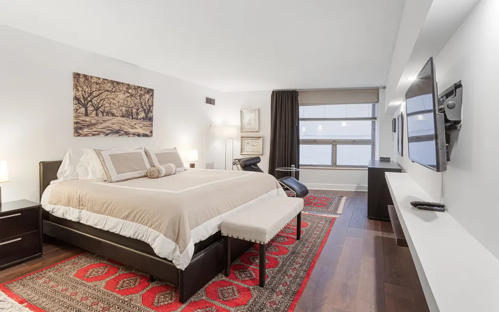 110 East Delaware Place Chicago IL 60611