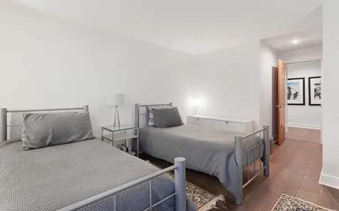 110 East Delaware Place Chicago IL 60611