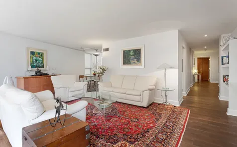 110 East Delaware Place Chicago IL 60611