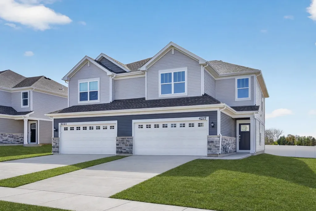 4217 Meadowridge Road Woodstock IL 60098