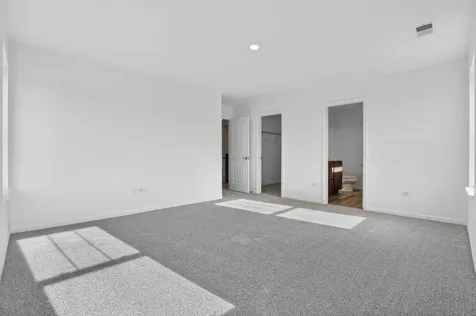 4217 Meadowridge Road Woodstock IL 60098