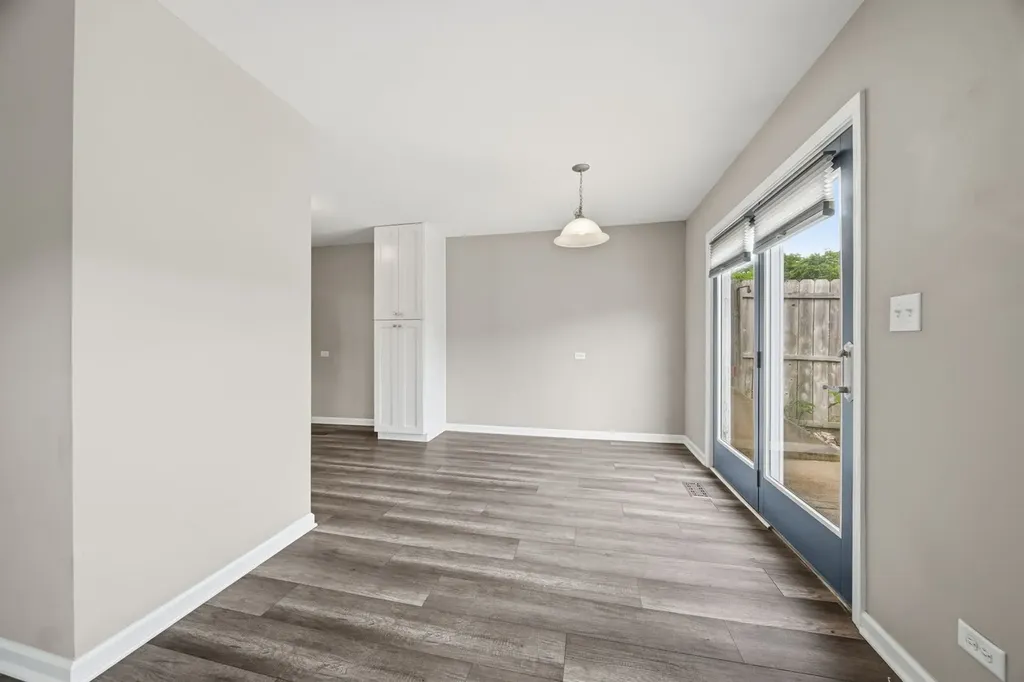 225 Mill Stream Drive Bolingbrook IL 60440