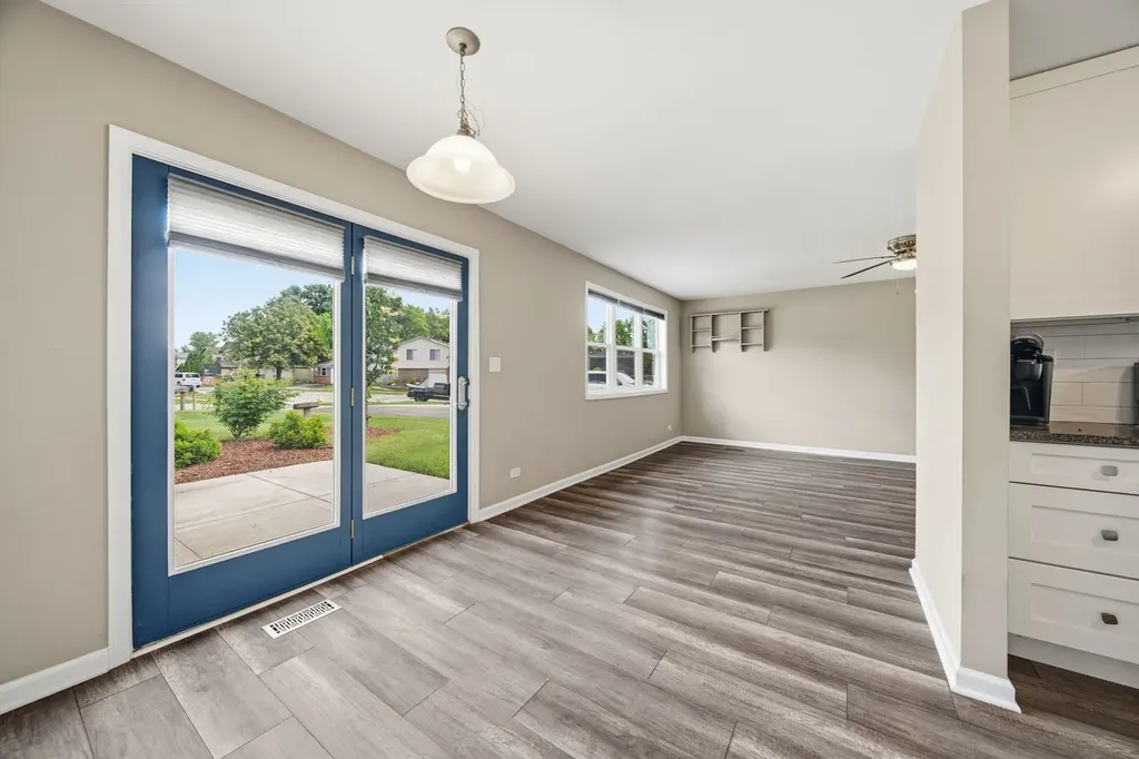 225 Mill Stream Drive Bolingbrook IL 60440