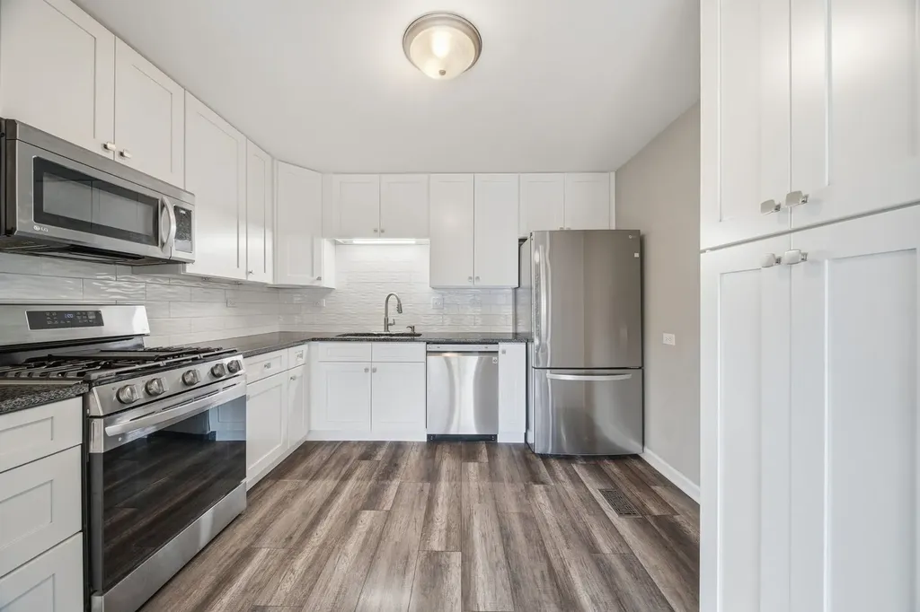 225 Mill Stream Drive Bolingbrook IL 60440