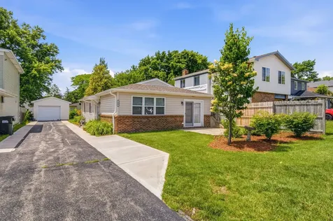 225 Mill Stream Drive Bolingbrook IL 60440