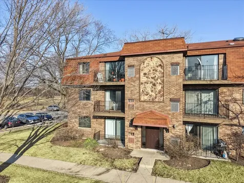 113 West Brandon Court Palatine IL 60067