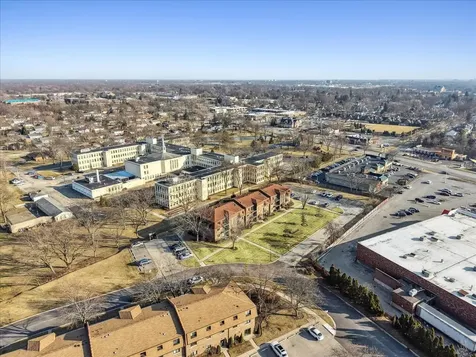 113 West Brandon Court Palatine IL 60067