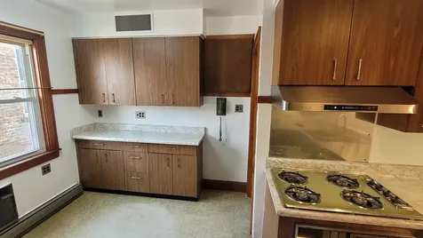 5228 West Hutchinson Street Chicago IL 60641