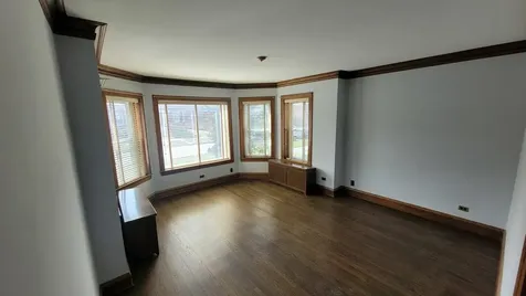 5228 West Hutchinson Street Chicago IL 60641