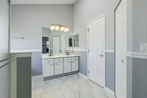 284 Northwind Drive Lake Villa IL 60046