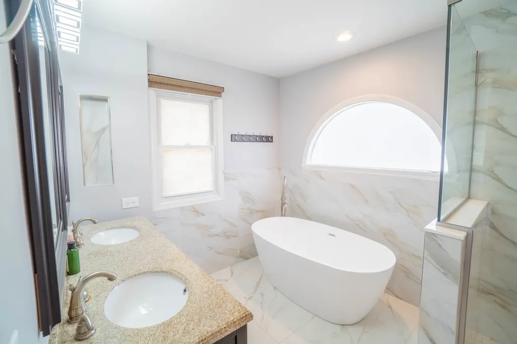 465 Thacker Court Schaumburg IL 60173