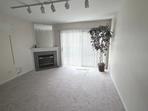 8019/8021 Lincoln Avenue Skokie IL 60077