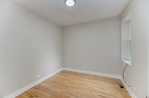 7944 South Ellis Avenue Chicago IL 60619