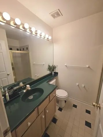 8019/8021 Lincoln Avenue Skokie IL 60077