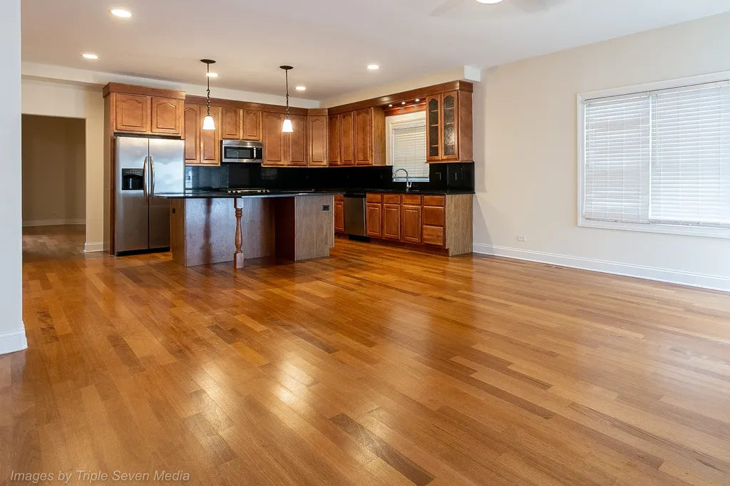 831 North Yale Avenue Villa Park IL 60181