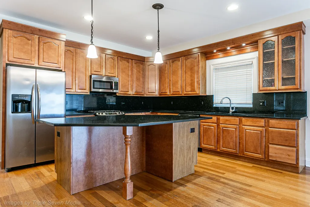 831 North Yale Avenue Villa Park IL 60181