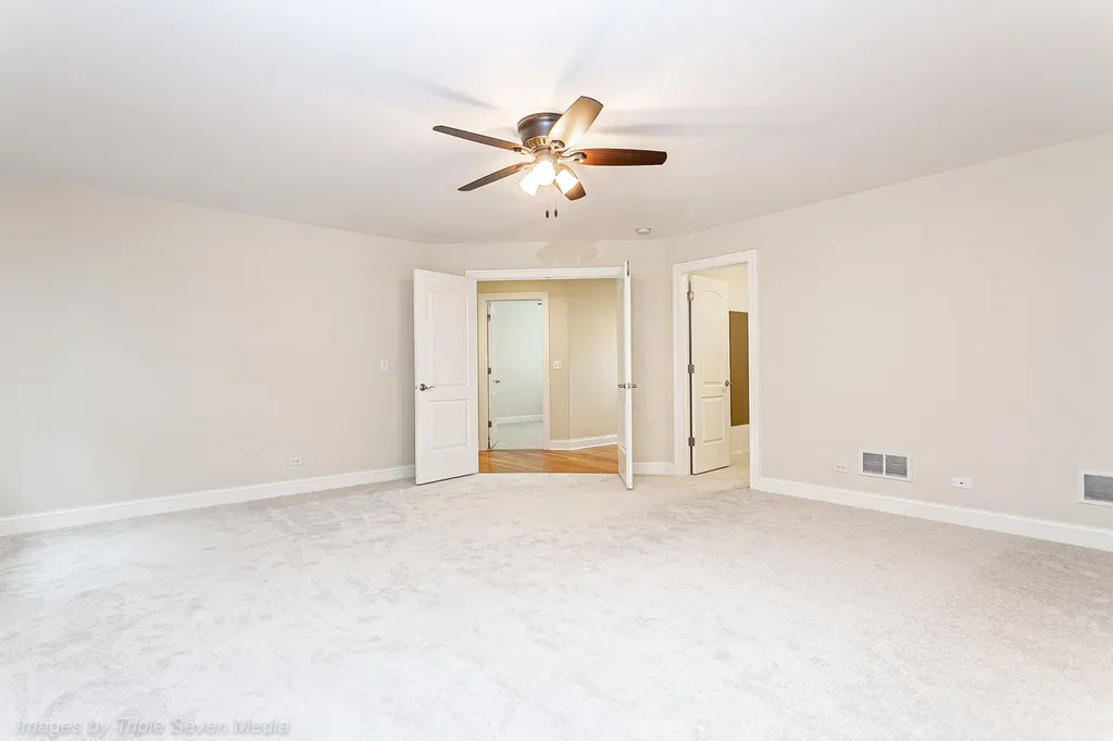 831 North Yale Avenue Villa Park IL 60181