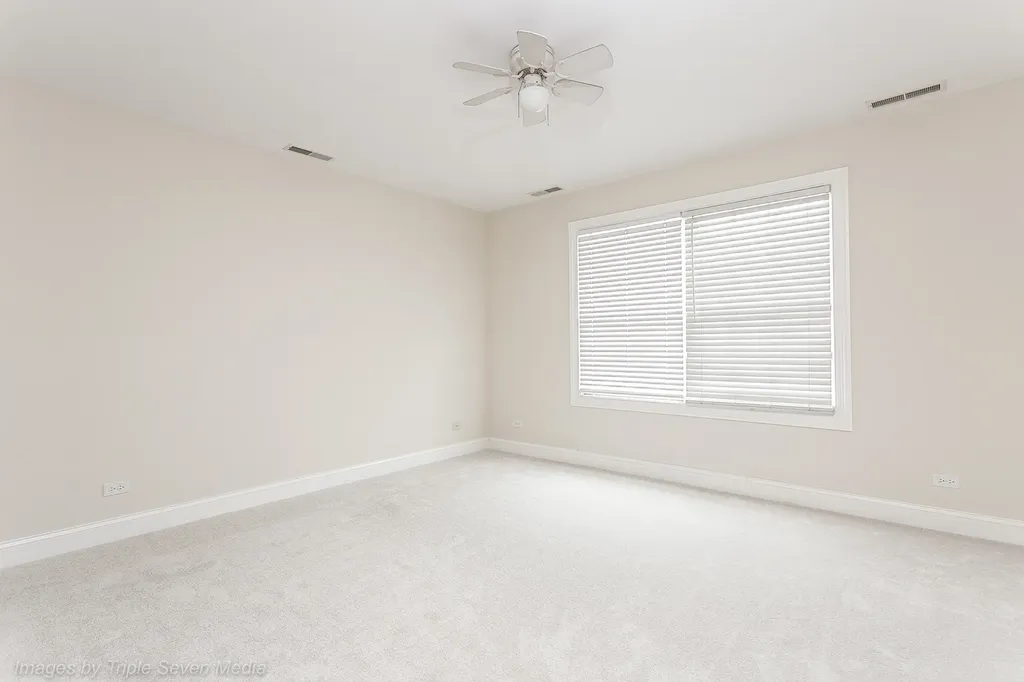 831 North Yale Avenue Villa Park IL 60181