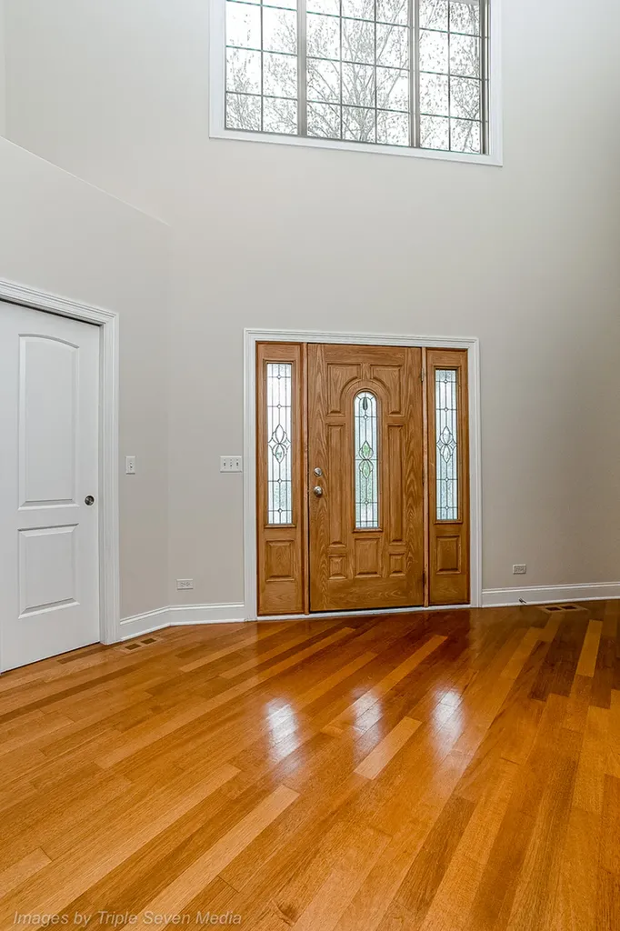 831 North Yale Avenue Villa Park IL 60181