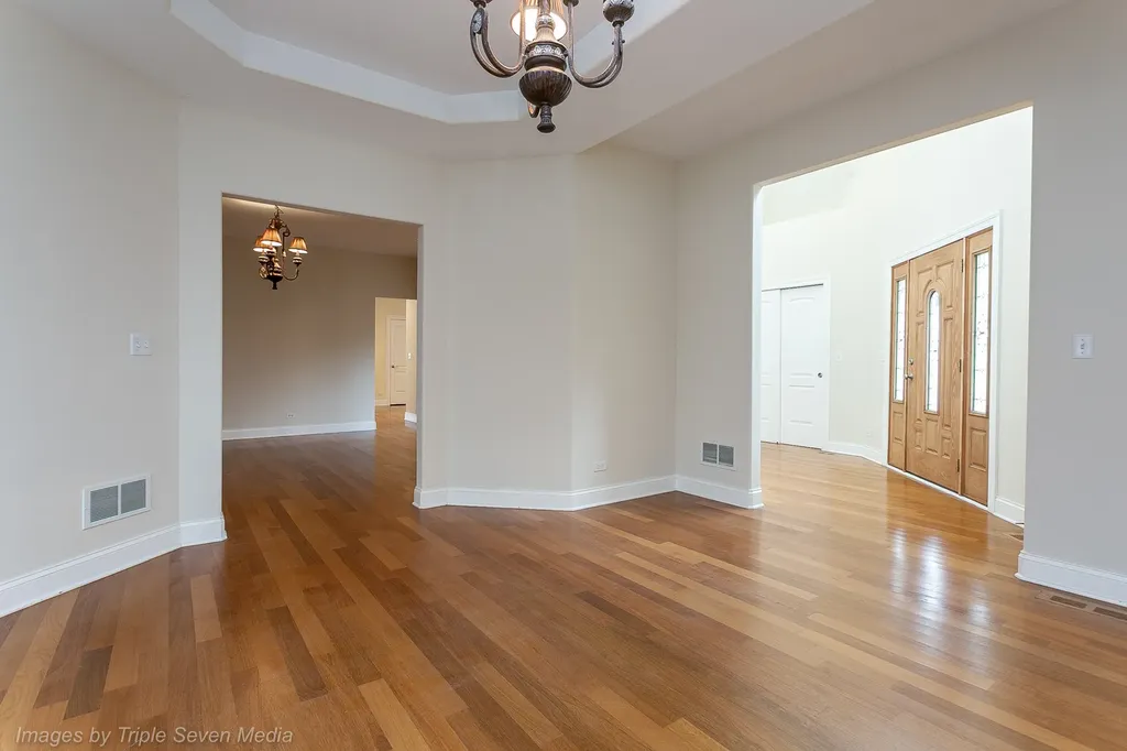 831 North Yale Avenue Villa Park IL 60181