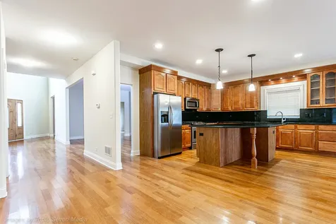 831 North Yale Avenue Villa Park IL 60181