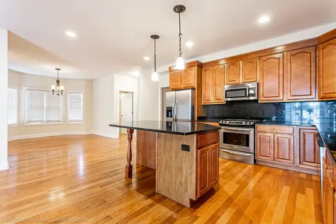831 North Yale Avenue Villa Park IL 60181