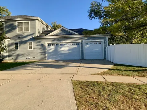 831 North Yale Avenue Villa Park IL 60181