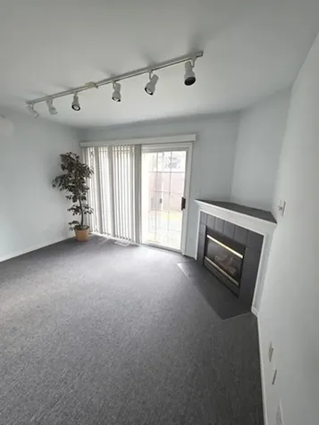 8019/8021 Lincoln Avenue Skokie IL 60077