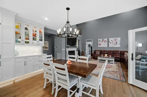 1139 Magnolia Road Mundelein IL 60060