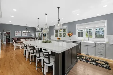 1139 Magnolia Road Mundelein IL 60060